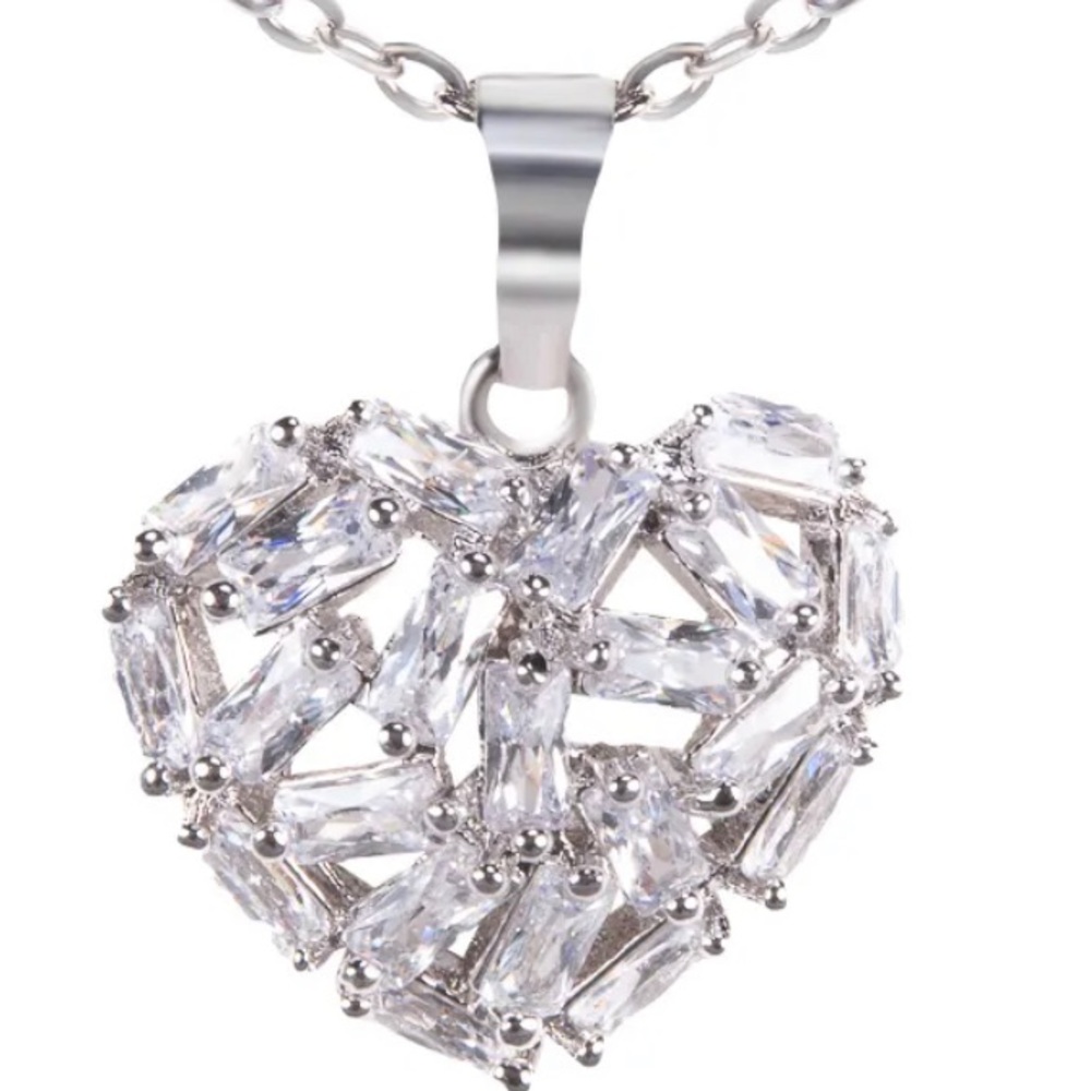 Silver baguette heart necklace